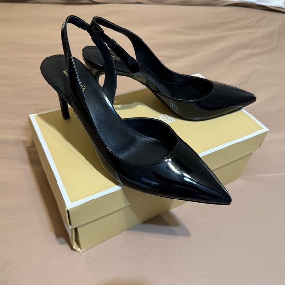 Michael Kors Glossy Black Heels - Picture 3 of 8